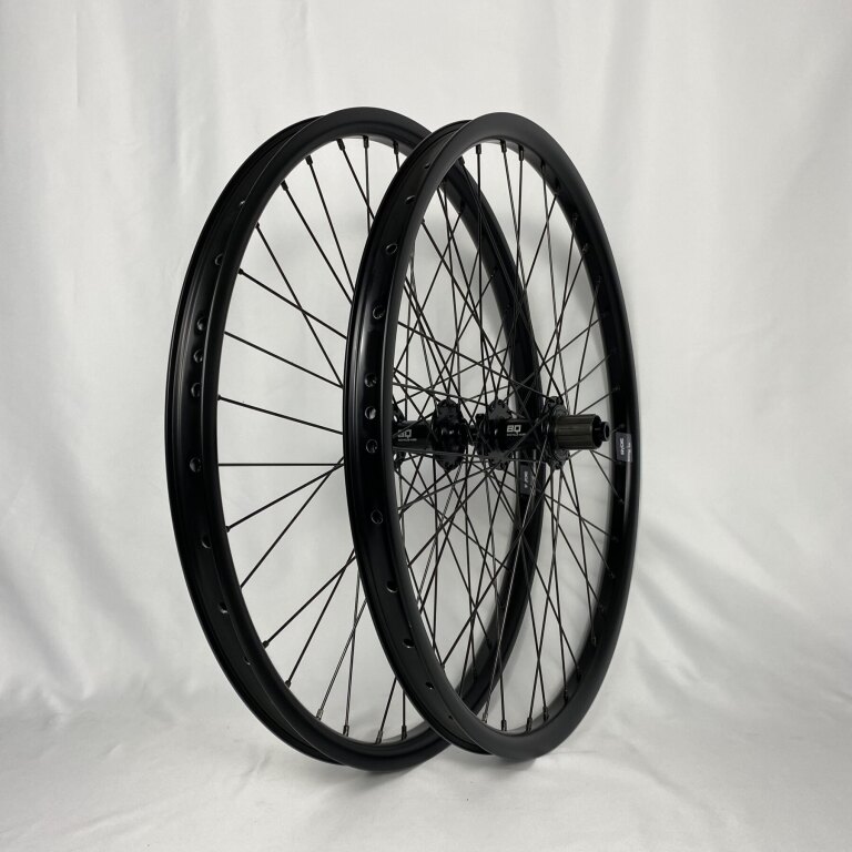 Wielset / 584X29C / Ryde Andra 29 Disc / BQ-RH30010 / HG Body 35 MM / 148 MM / Disc (6 bout) / E-MTB
