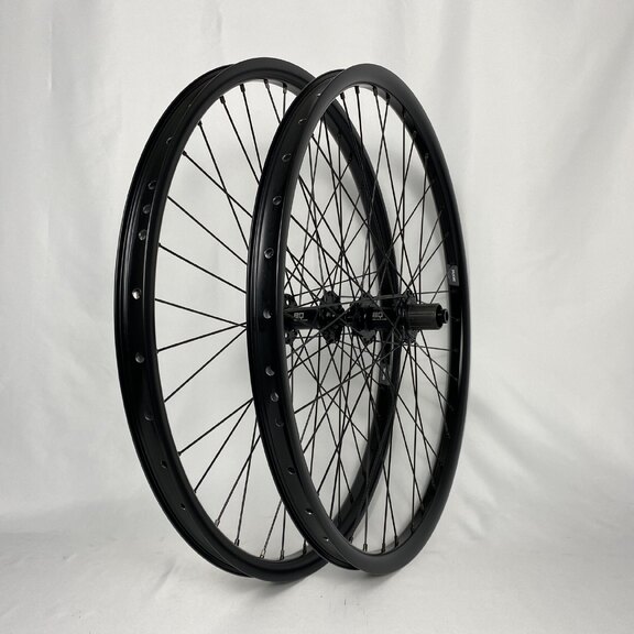 Wielset / 622X29C / Ryde Andra 29 Disc / BQ-RH30010 / HG Body 35 MM / 148 MM / Disc (6 bout) / E-MTB 